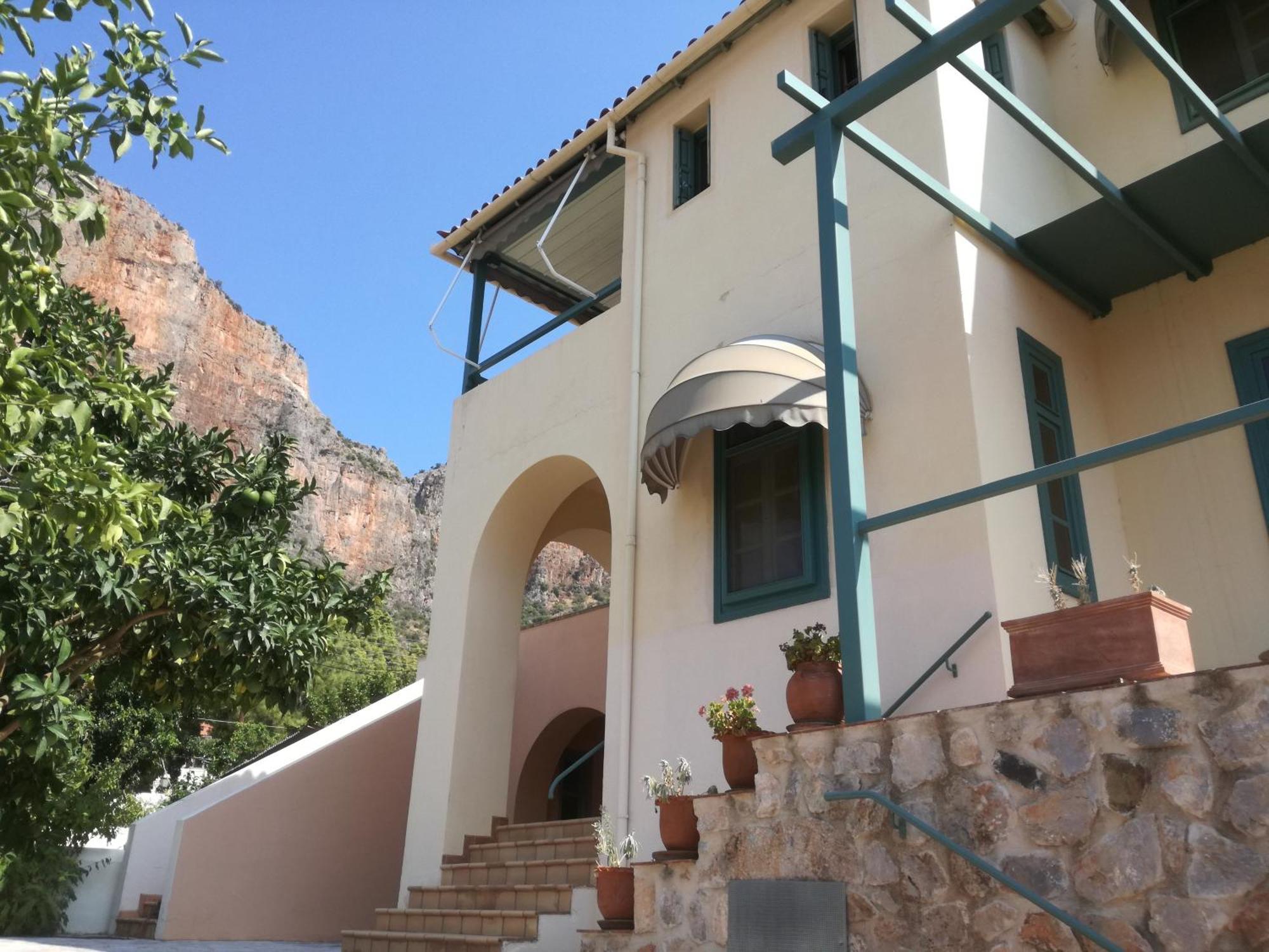The Valkyries 1 Apartamento Leonídion Exterior foto